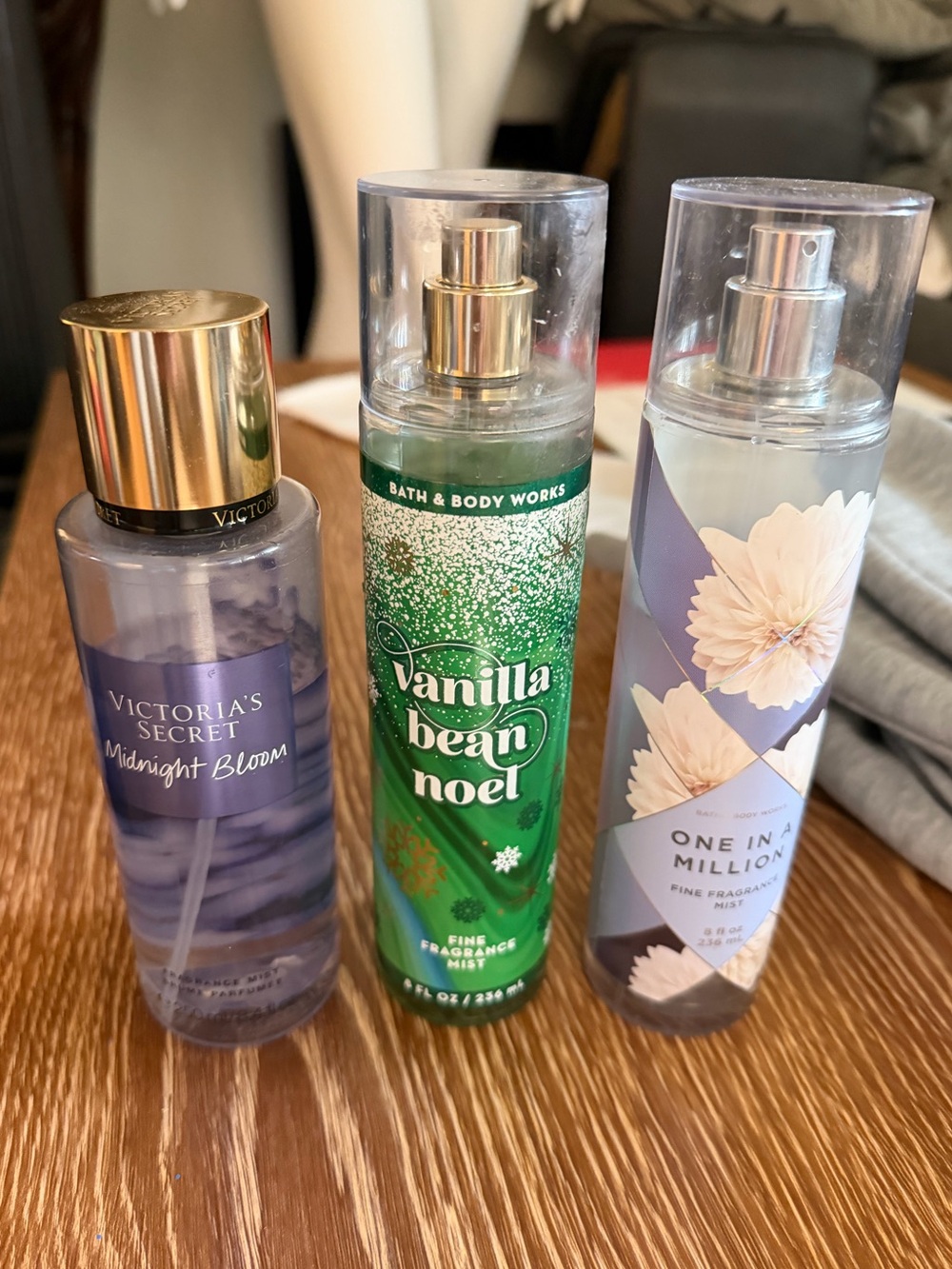 2 Bath & Body Works Vanilla Bean 1 VS midnight, body mist! 75-90% full